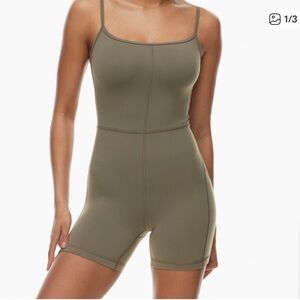 Aritizia romper sage green/olive